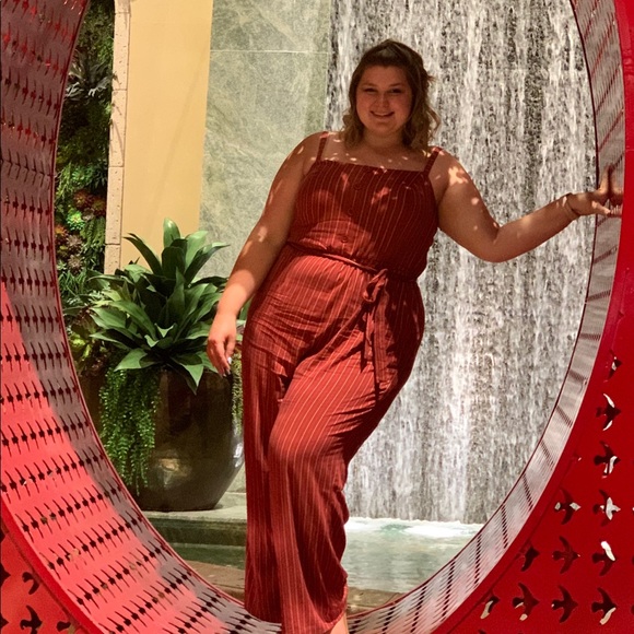 Meet your Posher, Amber - Picture 3 of 3